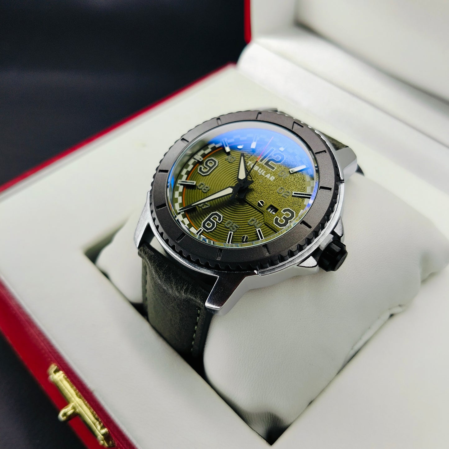 Tubular Belt Watch For Men Article-02